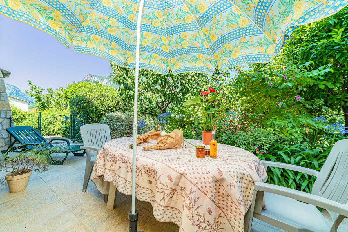 Appartement 84 m² avec terrasse, vue montagne et jardin - Photo 14