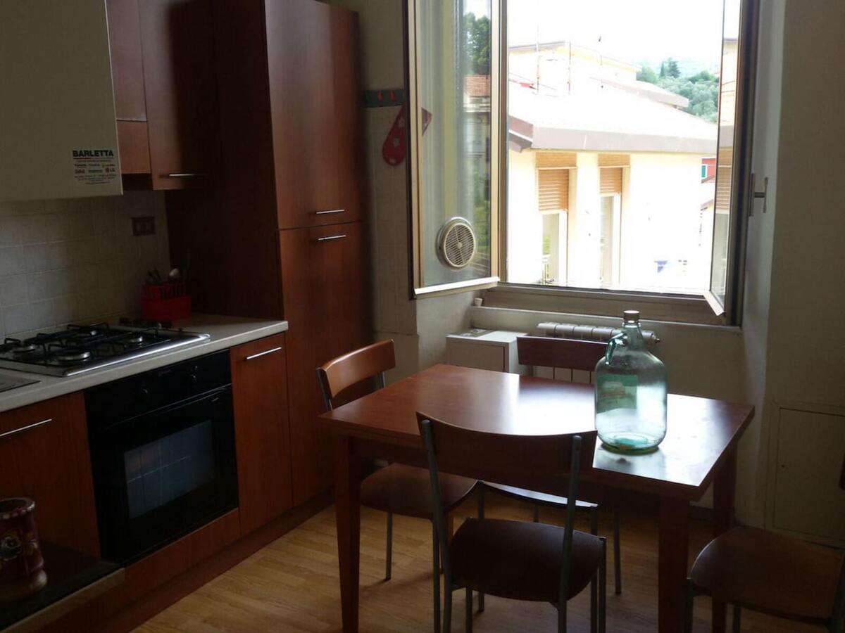 Appartement 30 m² à La Spezia, vue jardin, parking gratuit - Photo 3