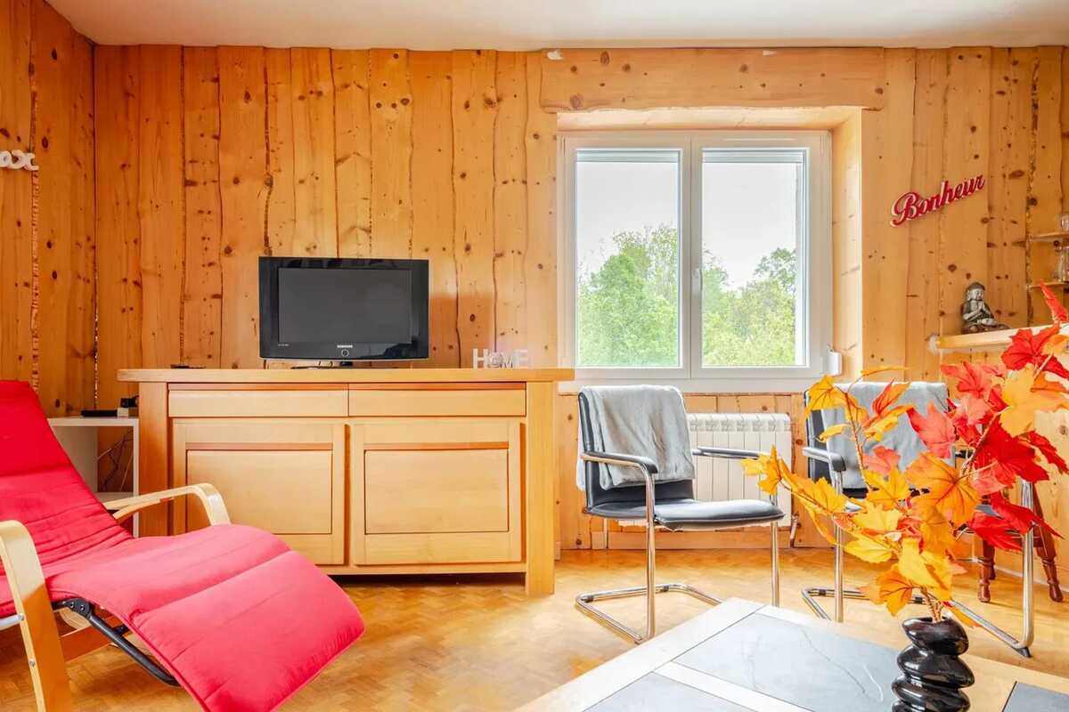 Maison 120m² avec cheminée et jardin clos à Hauts-de-Bienne - Photo 4