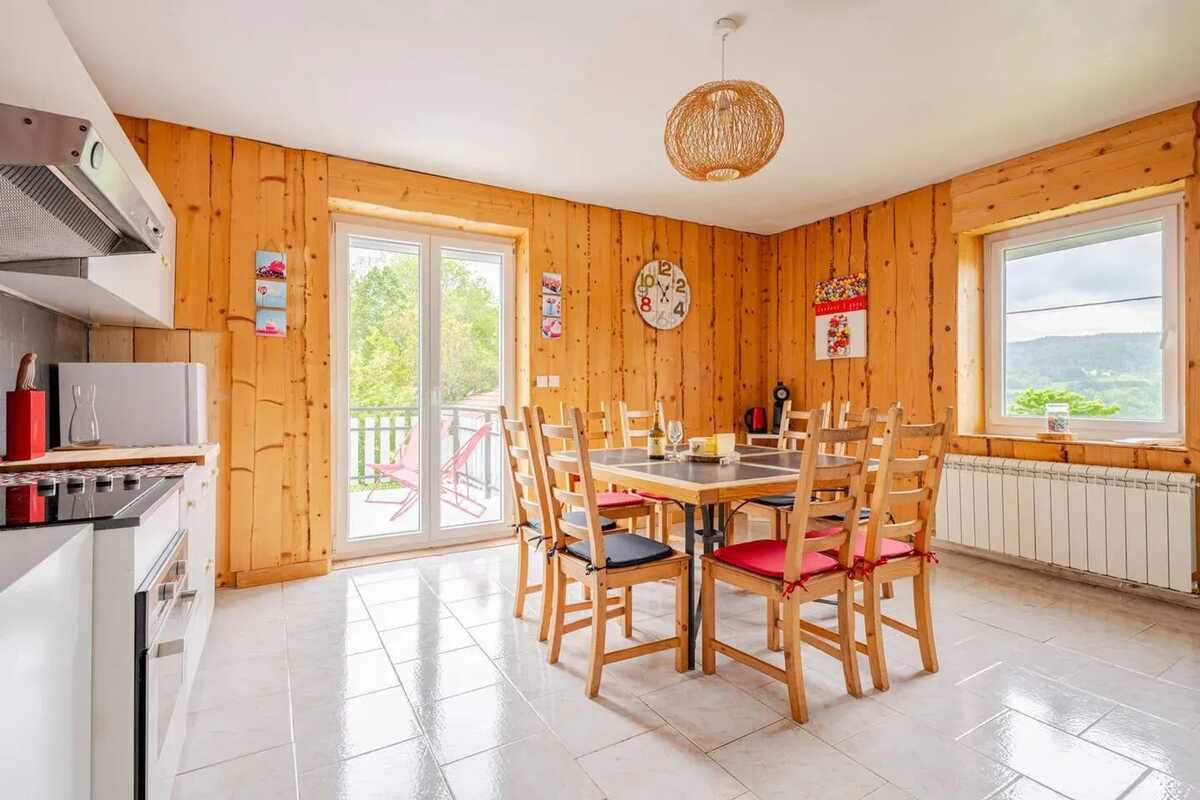 Maison 120m² avec cheminée et jardin clos à Hauts-de-Bienne - Photo 5