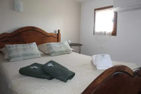 Maison de charme avec piscine privée à Mérindol, jardin clos : photo 13