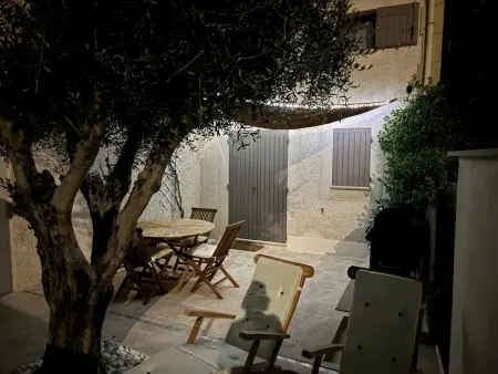 Maison de charme avec piscine privée à Mérindol, jardin clos : photo 16
