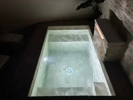 Maison de charme avec piscine privée à Mérindol, jardin clos : photo 18