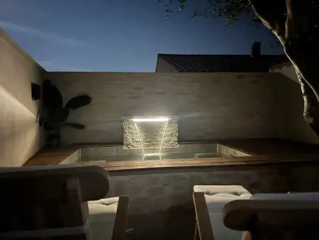Maison de charme avec piscine privée à Mérindol, jardin clos : photo 20