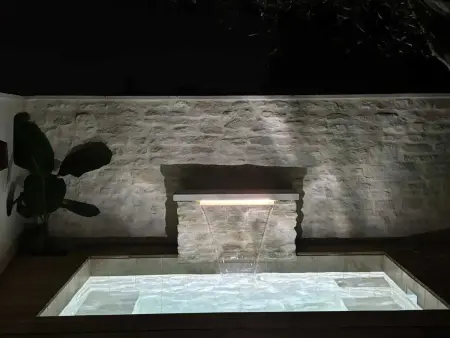 Maison de charme avec piscine privée à Mérindol, jardin clos : photo 22