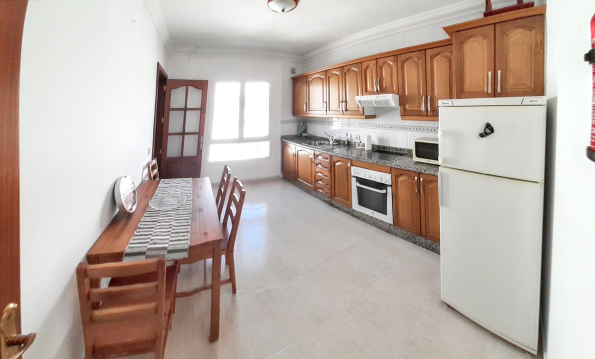 Appartement 90 m² centre-ville Arrecife, parking inclus - Photo 3