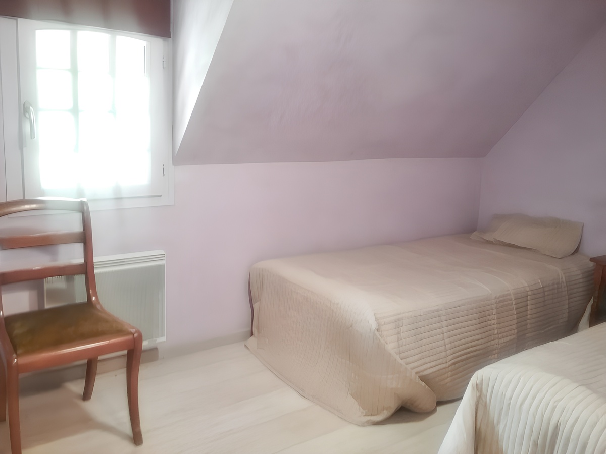 Maison 120 m² à Clarbec, jardin clôturé et jeux enfants - Photo 11
