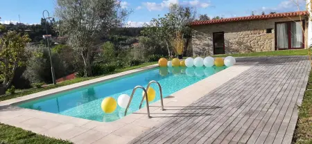 Location maison à Covelas, Povoa de Lanhoso, Maison charmante à Povoa de Lanhoso avec piscine partagée