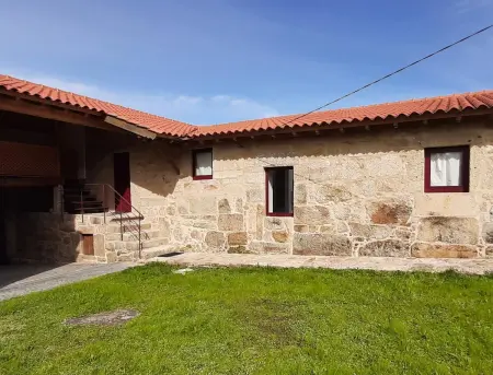 Maison charmante à Povoa de Lanhoso avec piscine partagée - Photo 35