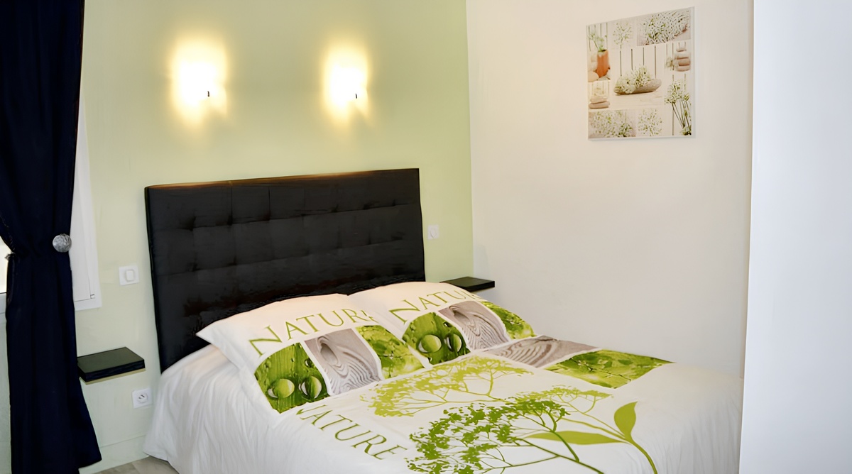 Maison 27 pers, 11 chambres et salle réception à Saint-Épain - Photo 12