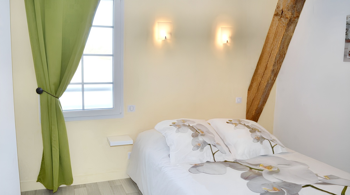 Maison 27 pers, 11 chambres et salle réception à Saint-Épain - Photo 13
