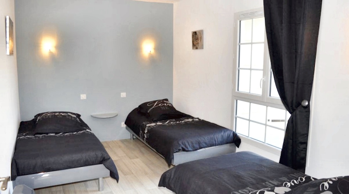 Maison 27 pers, 11 chambres et salle réception à Saint-Épain - Photo 16