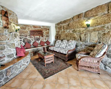 Villa Idéale Vila Nova de Famalicão, piscine privée et vue lac : photo 12