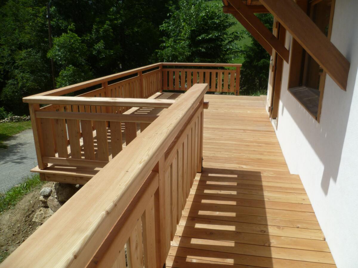 Appartement 80 m² 3 chambres, jardin et vue montagnes - Photo 2