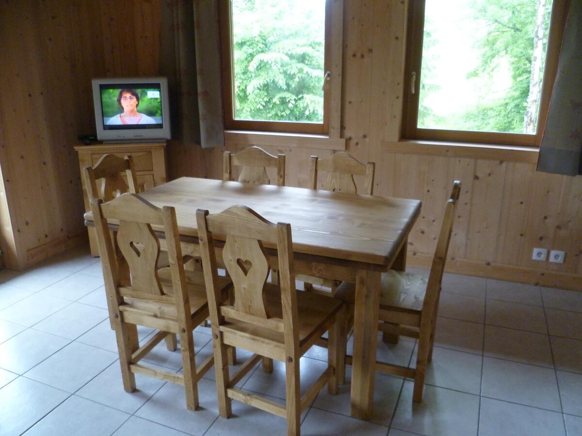 Appartement 80 m² 3 chambres, jardin et vue montagnes - Photo 3