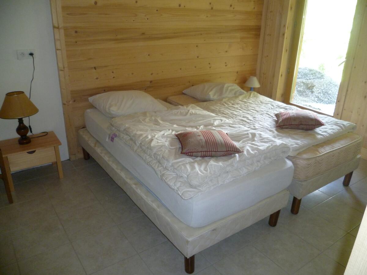 Appartement 80 m² 3 chambres, jardin et vue montagnes - Photo 5