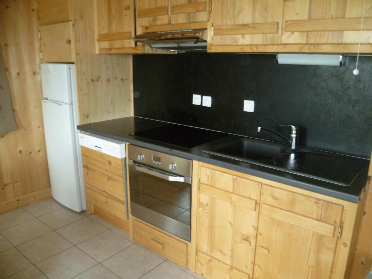 Appartement 80 m² 3 chambres, jardin et vue montagnes - Photo 9