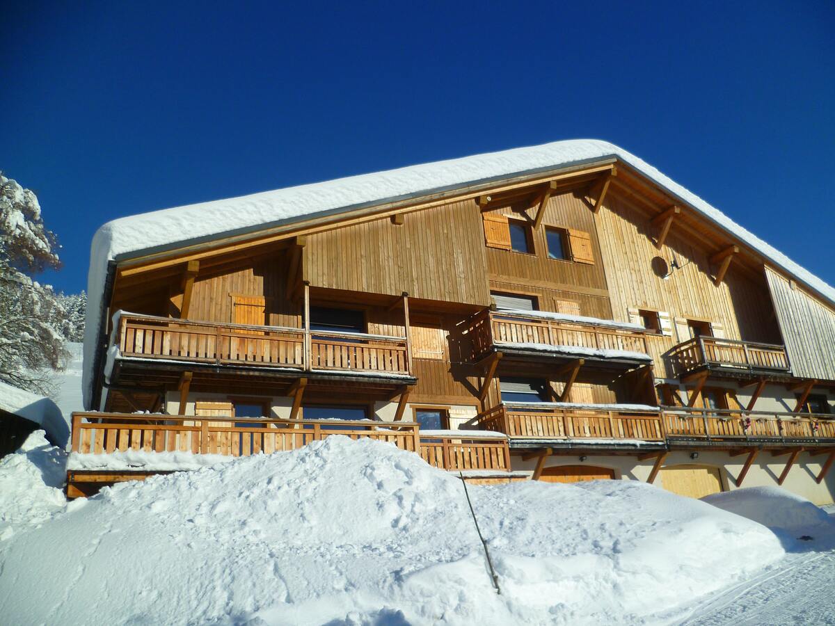 Appartement 80 m² 3 chambres, jardin et vue montagnes - Photo 12