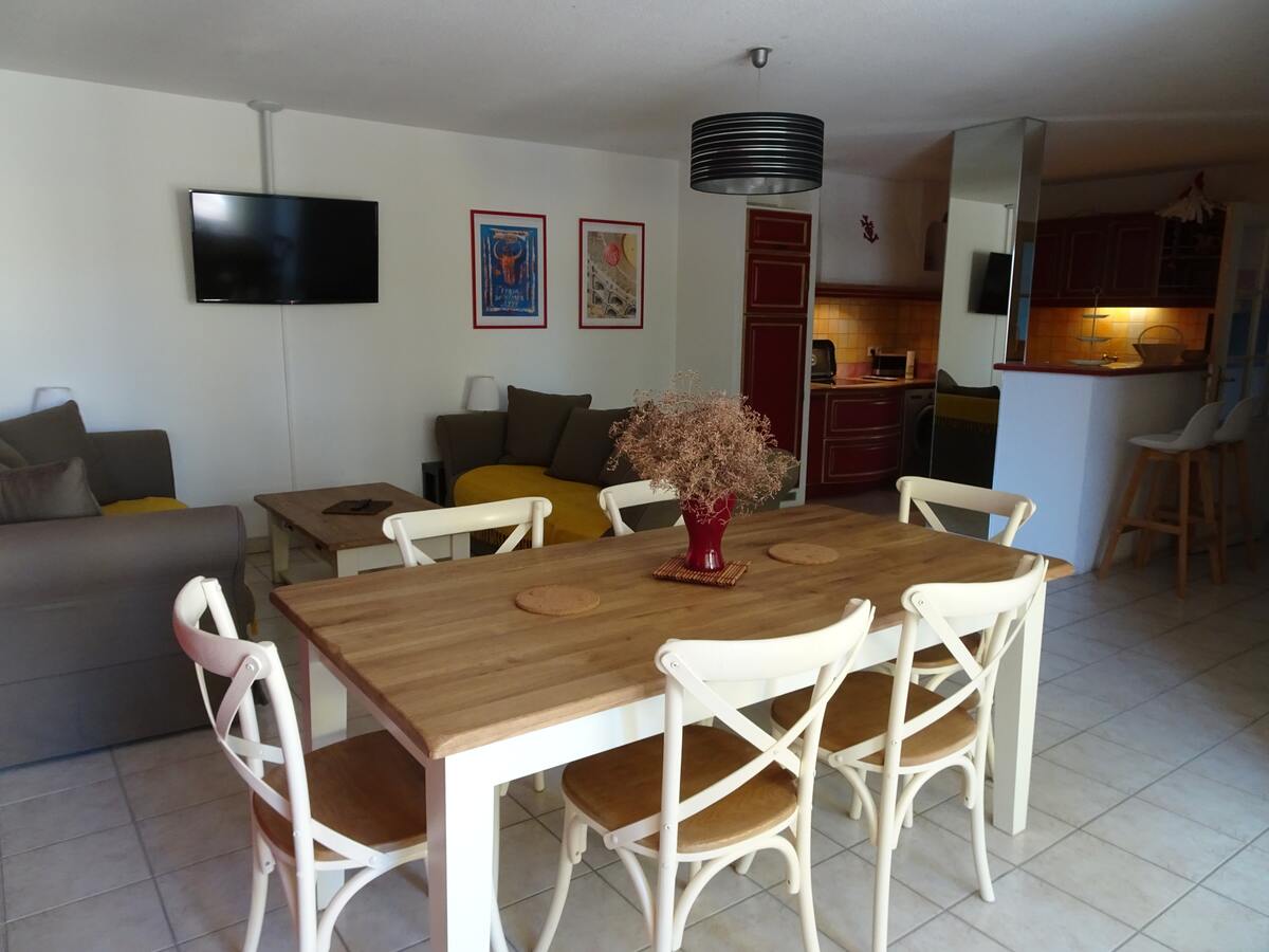 Appartement 6 pers. à Aigues-Mortes, piscine et jardin - Photo 2