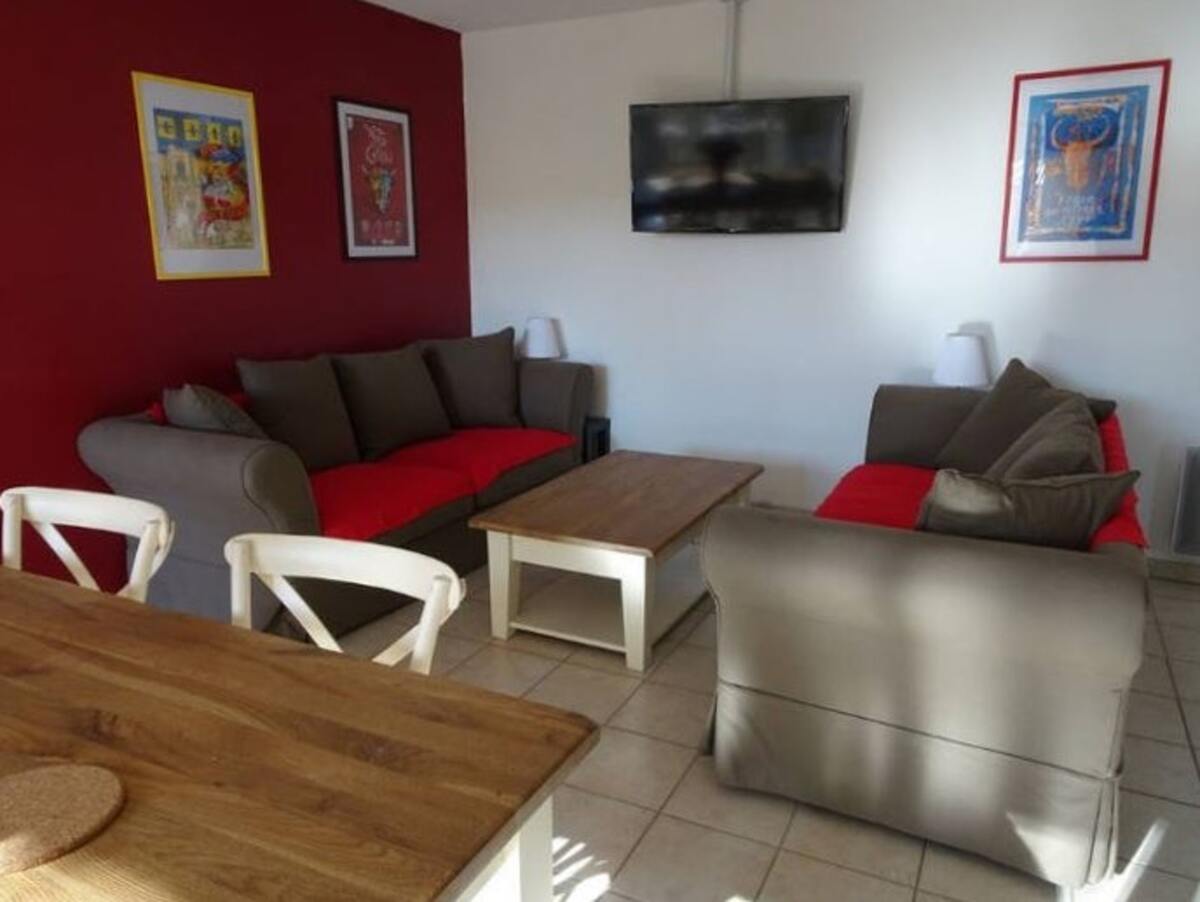 Appartement 6 pers. à Aigues-Mortes, piscine et jardin - Photo 4