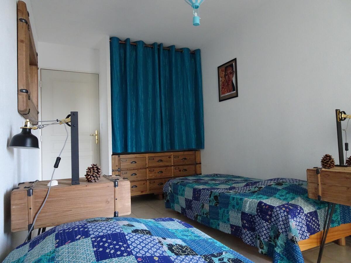 Appartement 6 pers. à Aigues-Mortes, piscine et jardin - Photo 12
