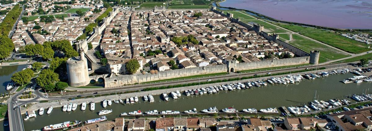 Appartement 6 pers. à Aigues-Mortes, piscine et jardin - Photo 19