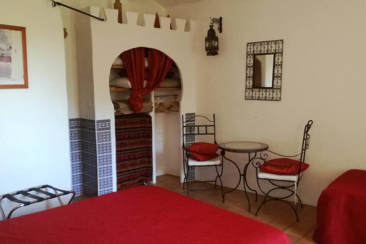 Maison 1 chambre avec piscine et jacuzzi à Saint-Georges-de-Luzençon - Photo 5