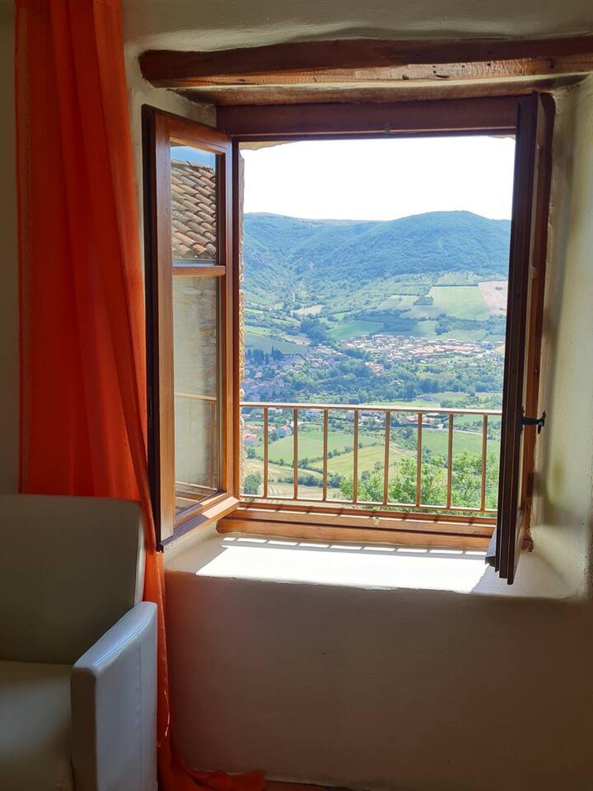 Maison 1 chambre avec piscine et jacuzzi à Saint-Georges-de-Luzençon - Photo 14