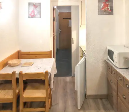 Studio familial avec balcon à Modane 18 m² vue montagne  - Photo 2
