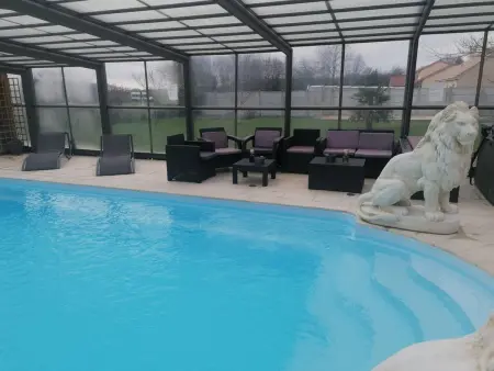 Villa élégante à Saint Clair-d'Arcey avec piscine privée - Photo 20