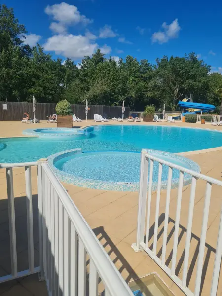 Bungalow confortable à Angles avec piscine partagée - Photo 1