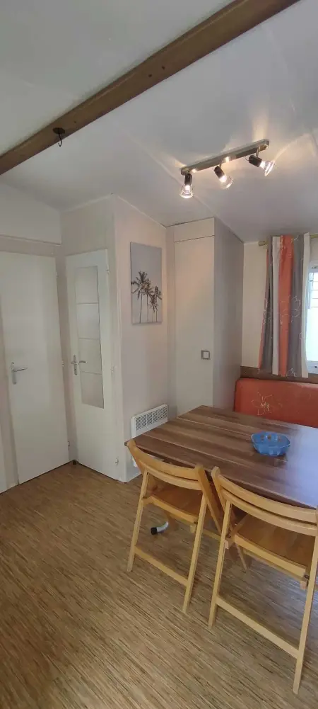 Bungalow confortable à Angles avec piscine partagée - Photo 20