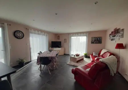 Maison confortable à Coltines 80 m² avec jardin spacieux - Photo 7