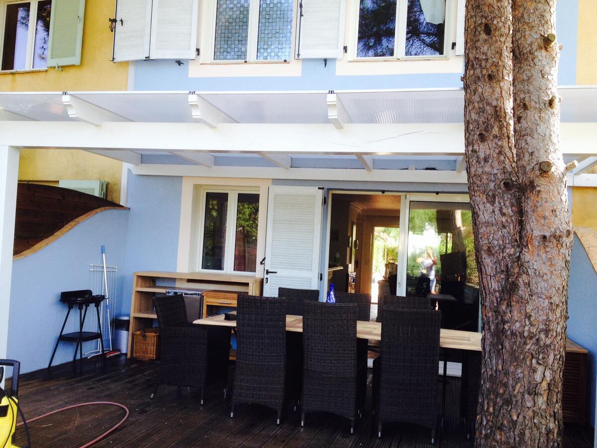 Maison 4 pers. à Cogolin, piscine partagée + terrasse - Photo 4