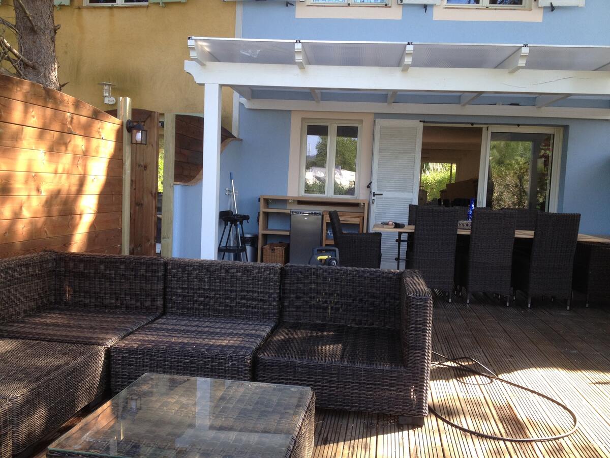 Maison 4 pers. à Cogolin, piscine partagée + terrasse - Photo 5