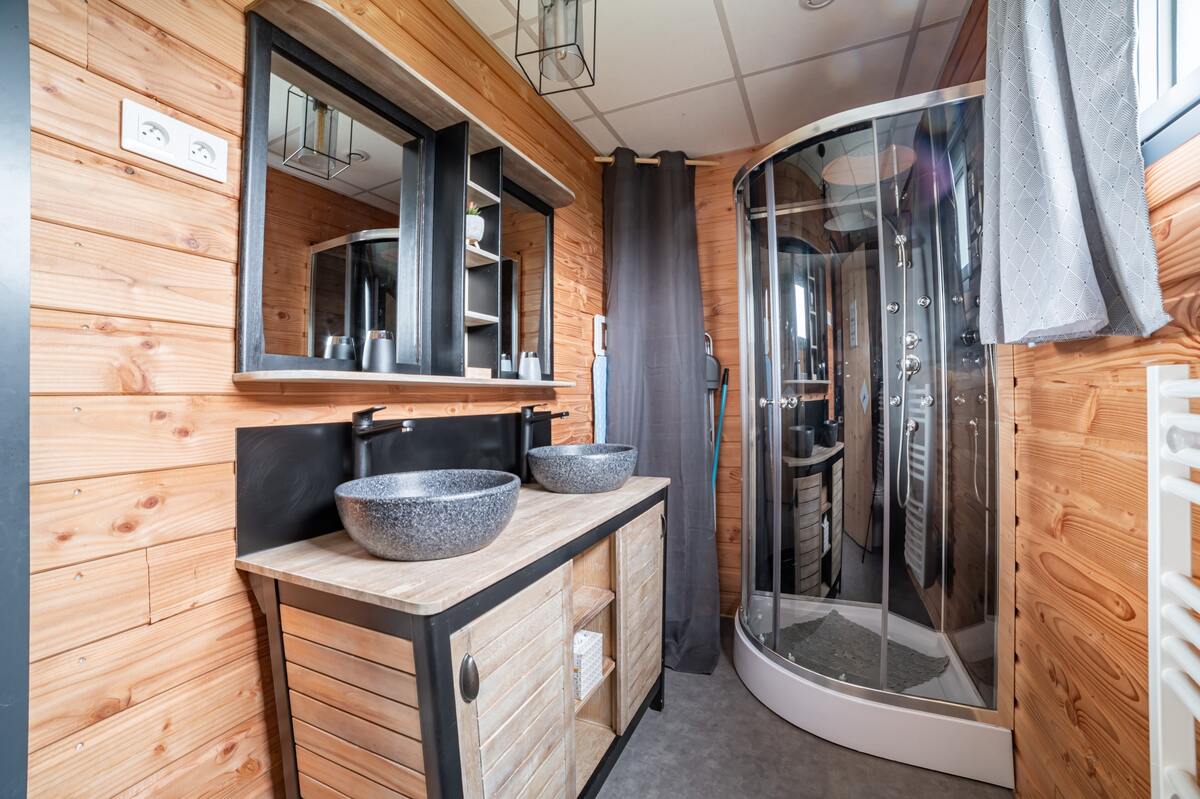 Chalet 32 m² à Saint-Sylvestre, terrasse et coin feu - Photo 5
