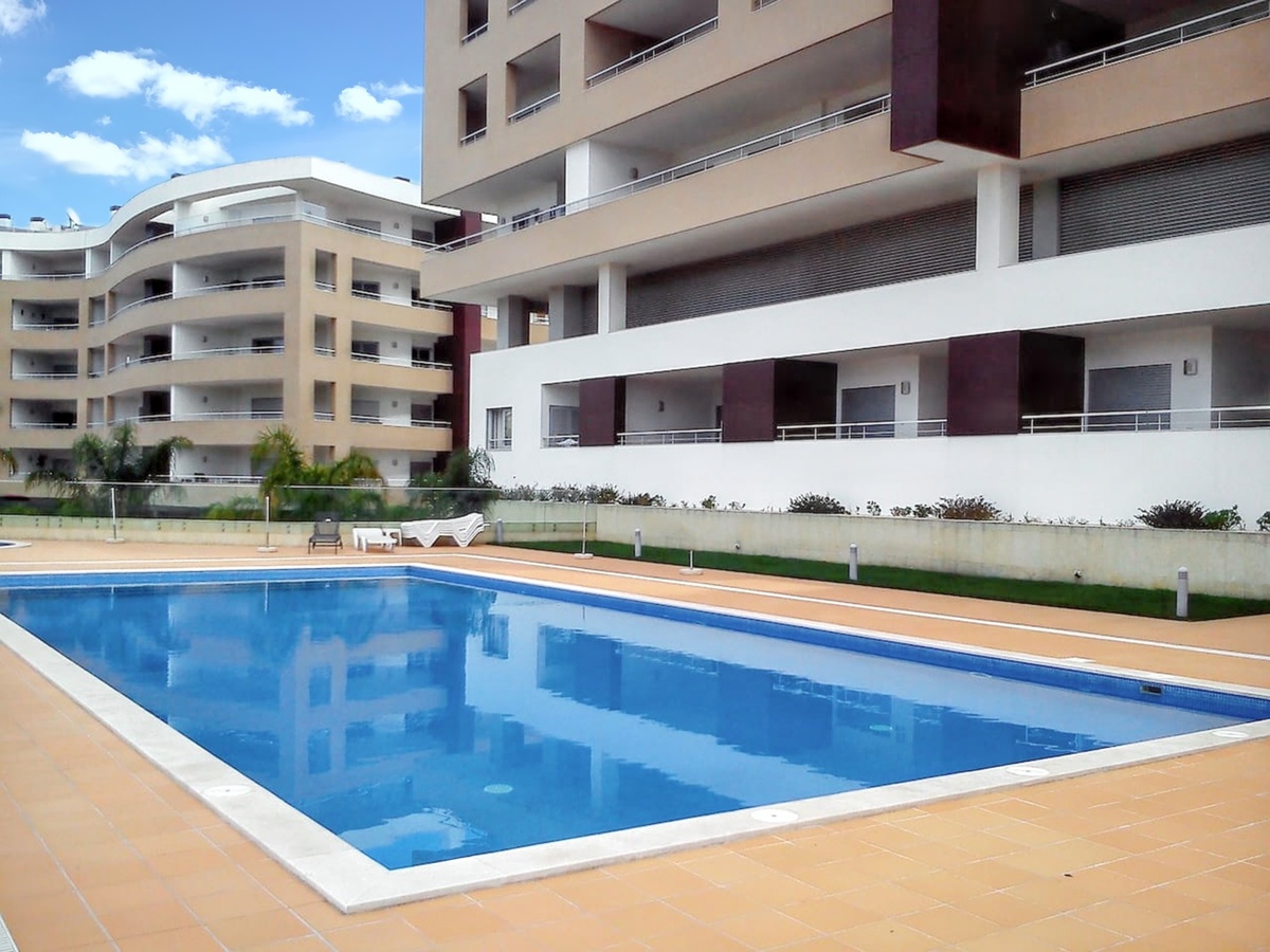 Appartement 1 chambre à Lagos, balcon piscine - Photo 8
