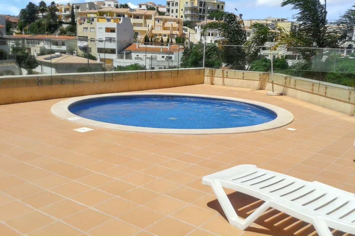 Appartement 1 chambre à Lagos, balcon piscine - Photo 11