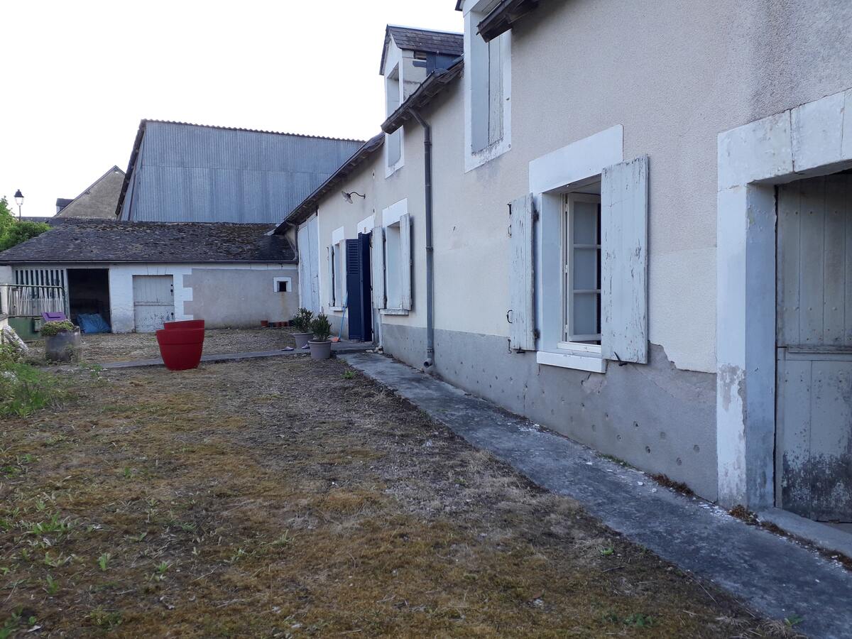 Maison rustique avec jardin et cheminée à Luçay-le-Mâle - Photo 13