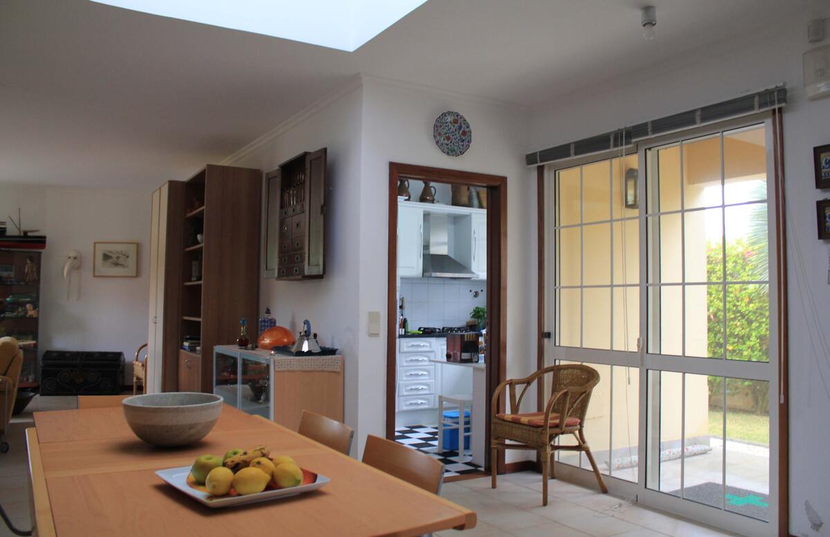 Maison 120 m² vue montagne, jardin clôturé à Porto Santo - Photo 3