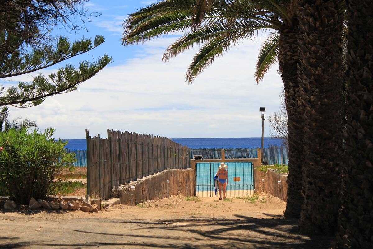 Maison 120 m² vue montagne, jardin clôturé à Porto Santo - Photo 14