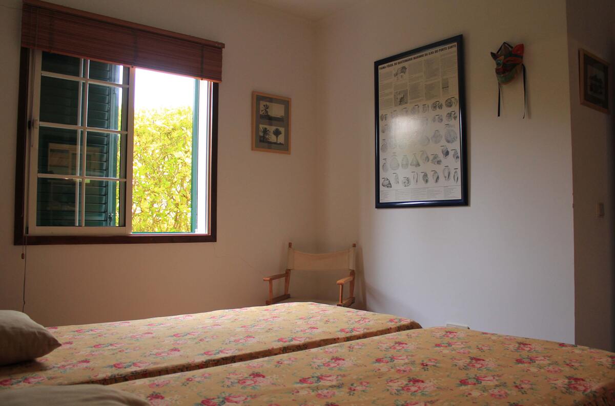 Maison 120 m² vue montagne, jardin clôturé à Porto Santo - Photo 29