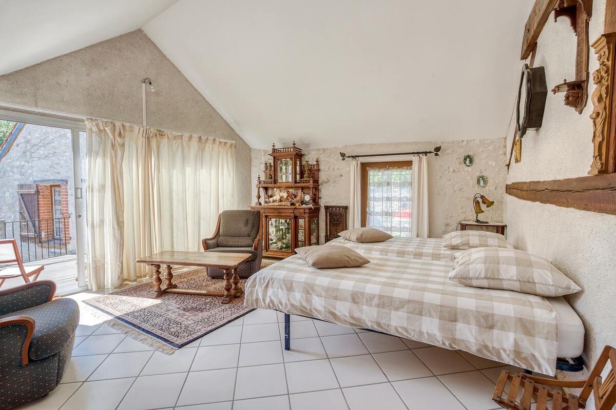 Maison 140 m² avec jardin clôturé près de la Loire - Photo 3