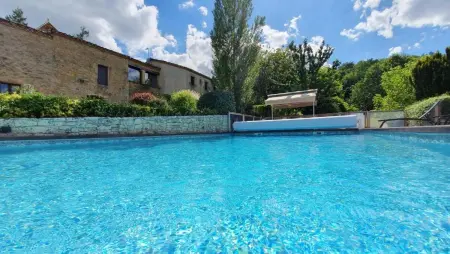 Maison 4 étoiles à Puy-l'Évêque avec piscine partagée : photo 3