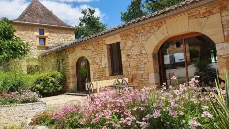 Maison 4 étoiles à Puy-l'Évêque avec piscine partagée : photo 12