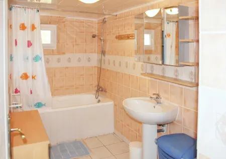 Appartement 2 chambres vue mer et jardin à Trévou-Tréguignec : photo 10