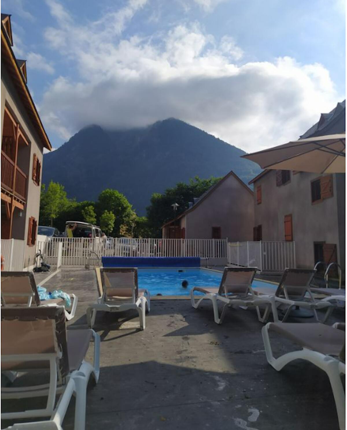 Appartement 6 pers. à Cauterets, balcon montagne et piscine - Photo 2