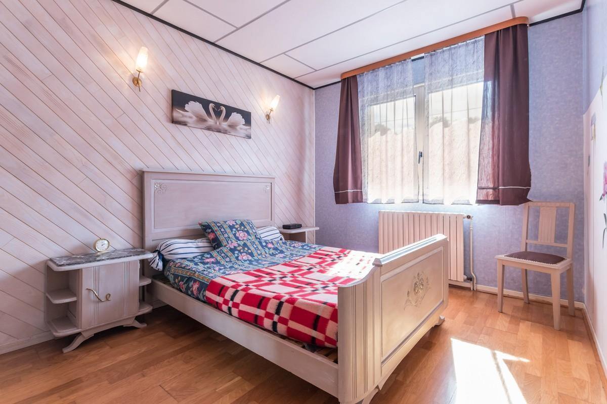 Maison 86 m² à Champagney, vue montagne et jardin - Photo 11