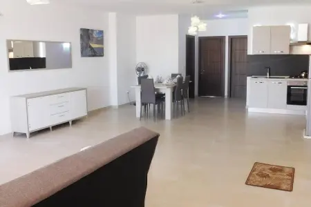 Location appartement à Għajnsielem, Appartement lumineux avec vue sur la mer à Għajnsielem - 120 m²