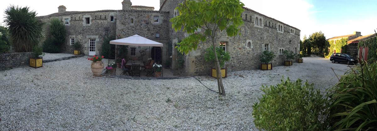 Maison avec jardin clos et piste de pétanque à Landevieille - Photo 13